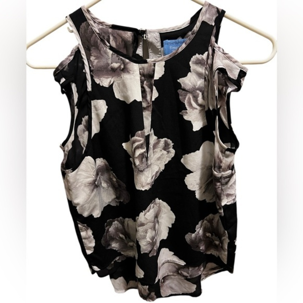 Simply Vera Vera Wang Black and White Floral Sleeveless Blouse